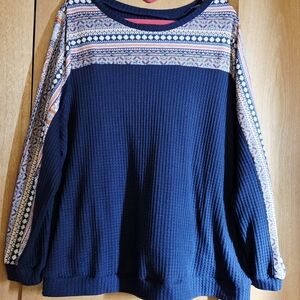 Stylish Navy and Patterned Sweatshirt